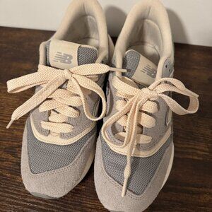 New Balance Lifestyle 997R Linen & Concrete Shoes